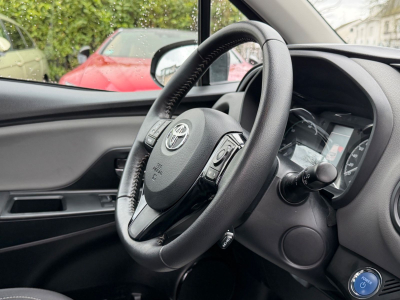 Toyota Yaris GR Yaris Hybrid / Automatik / Navi /