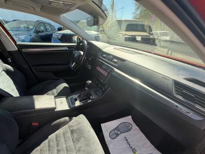 Skoda Superb Combi Scout 4x4 190PS/