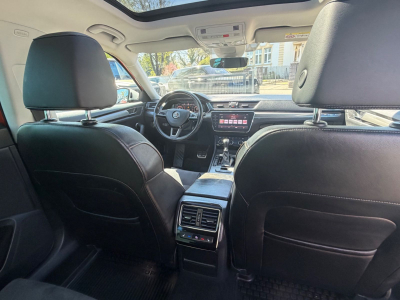 Skoda Superb Combi Scout 4x4 190PS/