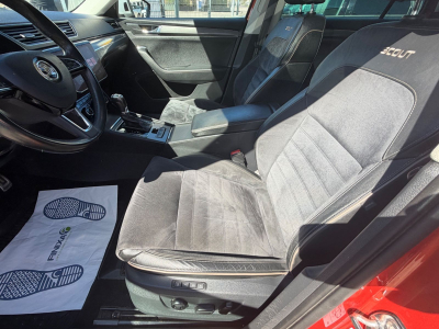 Skoda Superb Combi Scout 4x4 190PS/