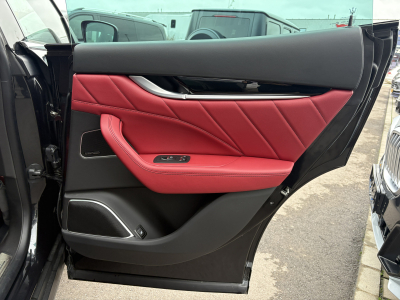 Maserati Levante MODENA Q4 / CAMERA 360/ ACC/ CUIR