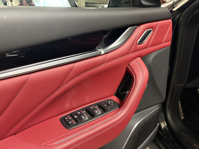 Maserati Levante MODENA Q4 / CAMERA 360/ ACC/ CUIR