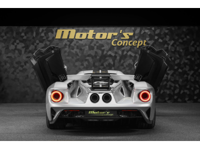 Ford GT Carbon Series - Ingot Silver