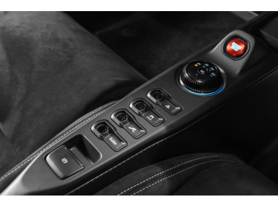 Ford GT Carbon Series - Ingot Silver