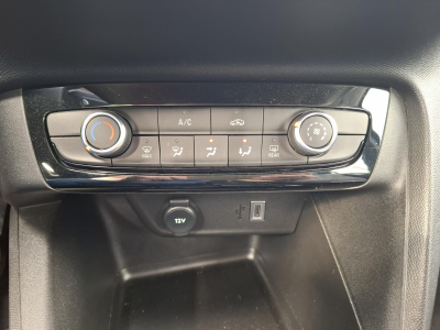 Opel Corsa 1.2 Turbo 100 Edition AT8