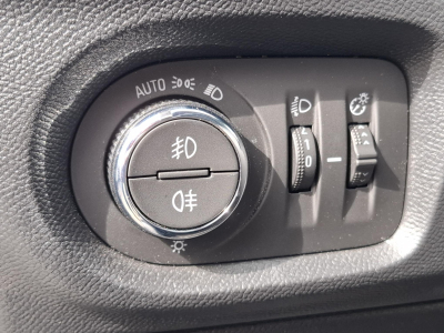 Opel Corsa 1.2 Turbo 100 Edition AT8