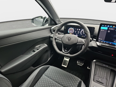 Volkswagen T-Roc 1.5 eTSi 150 DSG R-Line