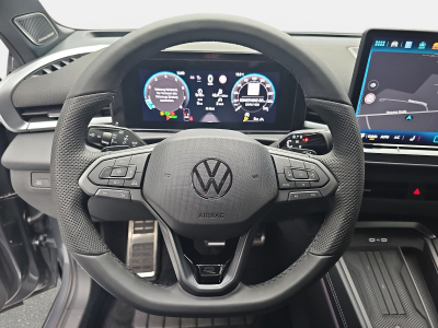Volkswagen T-Roc 1.5 eTSi 150 DSG R-Line