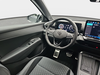 Volkswagen T-Roc 1.5 eTSi 150 DSG R-Line