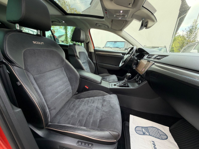 Skoda Superb Combi Scout 4x4 190PS/