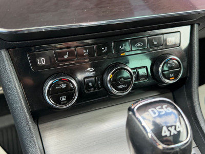 Skoda Superb Combi Scout 4x4 190PS/