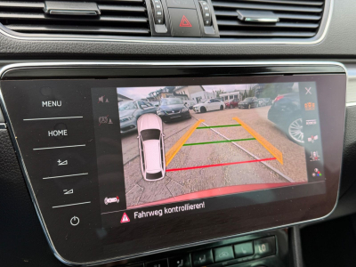 Skoda Superb Combi Scout 4x4 190PS/