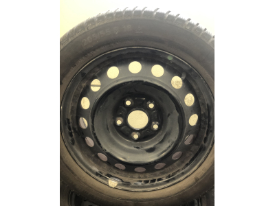 Jantes acier + Pneus hiver 16