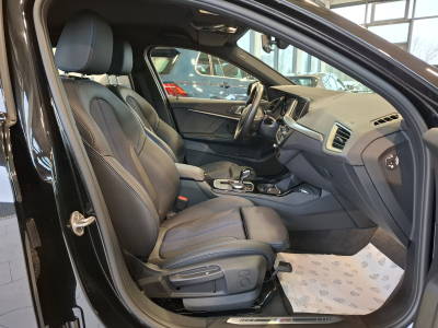 BMW 118 i M SPORT PAKET, 1 HAND, NAVI, LED, COCKPIT DIGITAL,CAMERA, GARANTIE BMW 05/2027