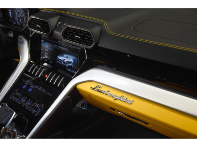 Lamborghini Urus V8 - GRIGIO KERES / GIALLO