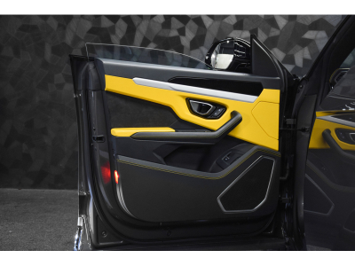 Lamborghini Urus V8 - GRIGIO KERES / GIALLO