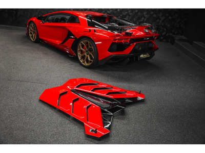 Lamborghini Aventador SVJ Coupé / 1 OF 900 / ROSSO MARS