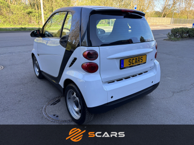 Smart Fortwo 0.8 Pure Cdi 54cv Automatique