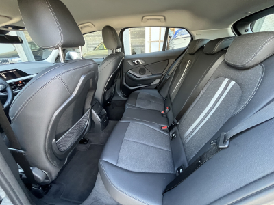 BMW 116 116dA 115cv Navi 2xPDC Apple CarPlay Keyless