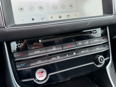 Jaguar XF R-Sport AWD/Pano/Kamera/Leder/LED/VOLL