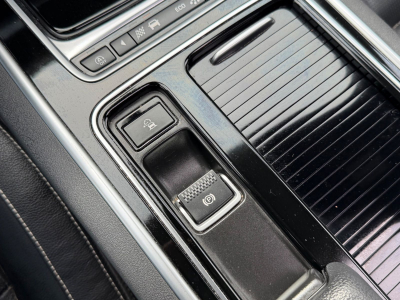 Jaguar XF R-Sport AWD/Pano/Kamera/Leder/LED/VOLL