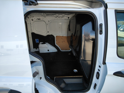 Ford Transit Courier 1.5 TDCI RADIO USB