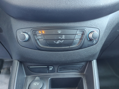 Ford Transit Courier 1.5 TDCI RADIO USB