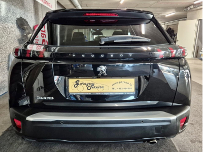 Peugeot 2008 1.5 BLUEHDI 130 ALLURE CUIR NAVI