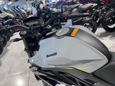 Benelli BN 125 GRIS