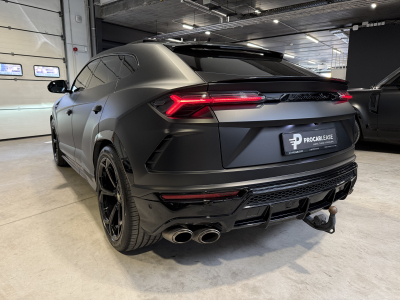 Lamborghini Urus 4.0 V8 Auto./PANO/22/360°/HUD/CARBON/VOLL