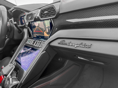 Lamborghini Urus 4.0 V8 Auto./PANO/22/360°/HUD/CARBON/VOLL