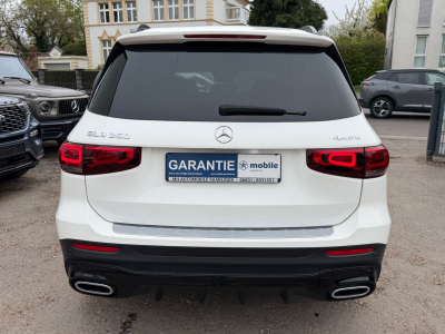 Mercedes-Benz GLB 250 4Matic AMG Line / Panoramaschiebedach /