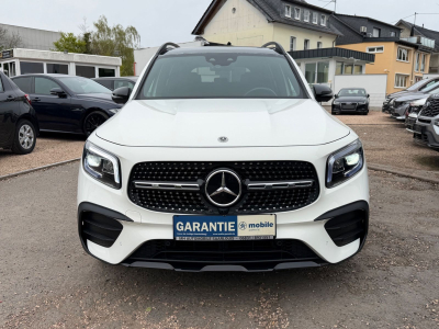 Mercedes-Benz GLB 250 4Matic AMG Line / Panoramaschiebedach /