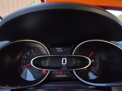 Renault Clio IV TREND ESSENCE