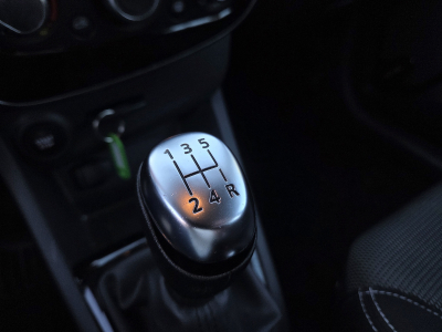 Renault Clio IV TREND ESSENCE