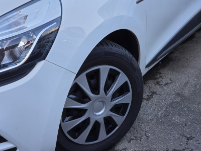 Renault Clio IV TREND ESSENCE