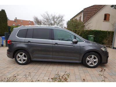 Volkswagen Touran 2.0 TDI HIGHLINE 150 DSG R-LINE