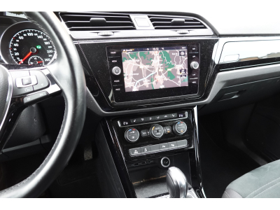 Volkswagen Touran 2.0 TDI HIGHLINE 150 DSG R-LINE