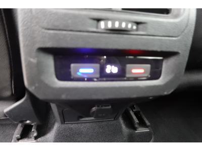 Volkswagen Touran 2.0 TDI HIGHLINE 150 DSG R-LINE