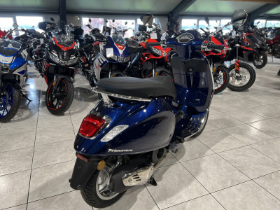 Vespa Primavera 125 
