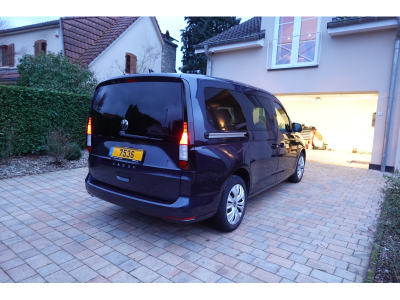 Volkswagen Caddy Maxy 2.0 TDI DSG 7 places