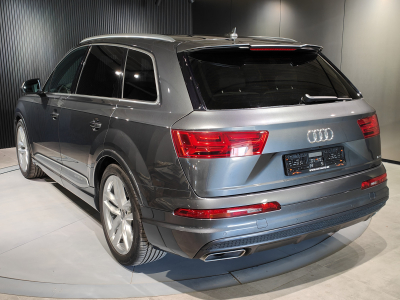 Audi Q7 3.0 TDI QUATTRO TIPTRONIC S-LINE 7 PLACES TOIT OUV CARPLAY