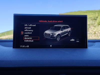 Audi Q7 3.0 TDI QUATTRO TIPTRONIC S-LINE 7 PLACES TOIT OUV CARPLAY