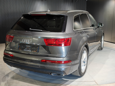 Audi Q7 3.0 TDI QUATTRO TIPTRONIC S-LINE 7 PLACES TOIT OUV CARPLAY