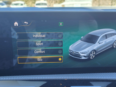 Mercedes-Benz CLA 180 1.3I SB PACK AMG CAMERA GPS CARPLAY