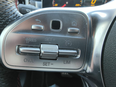 Mercedes-Benz CLA 180 1.3I SB PACK AMG CAMERA GPS CARPLAY