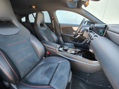 Mercedes-Benz CLA 180 1.3I SB PACK AMG CAMERA GPS CARPLAY