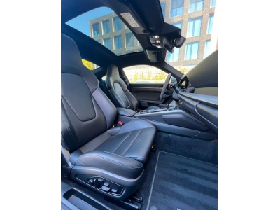 Porsche 992 911 Carrera 4 S - SportDesign Paket - Panorama -VOLL