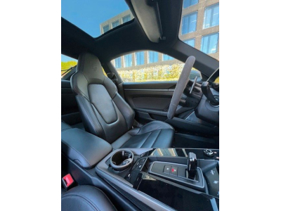Porsche 992 911 Carrera 4 S - SportDesign Paket - Panorama -VOLL