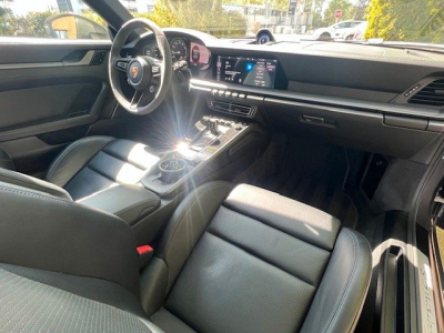 Porsche 992 911 Carrera 4 S - SportDesign Paket - Panorama -VOLL